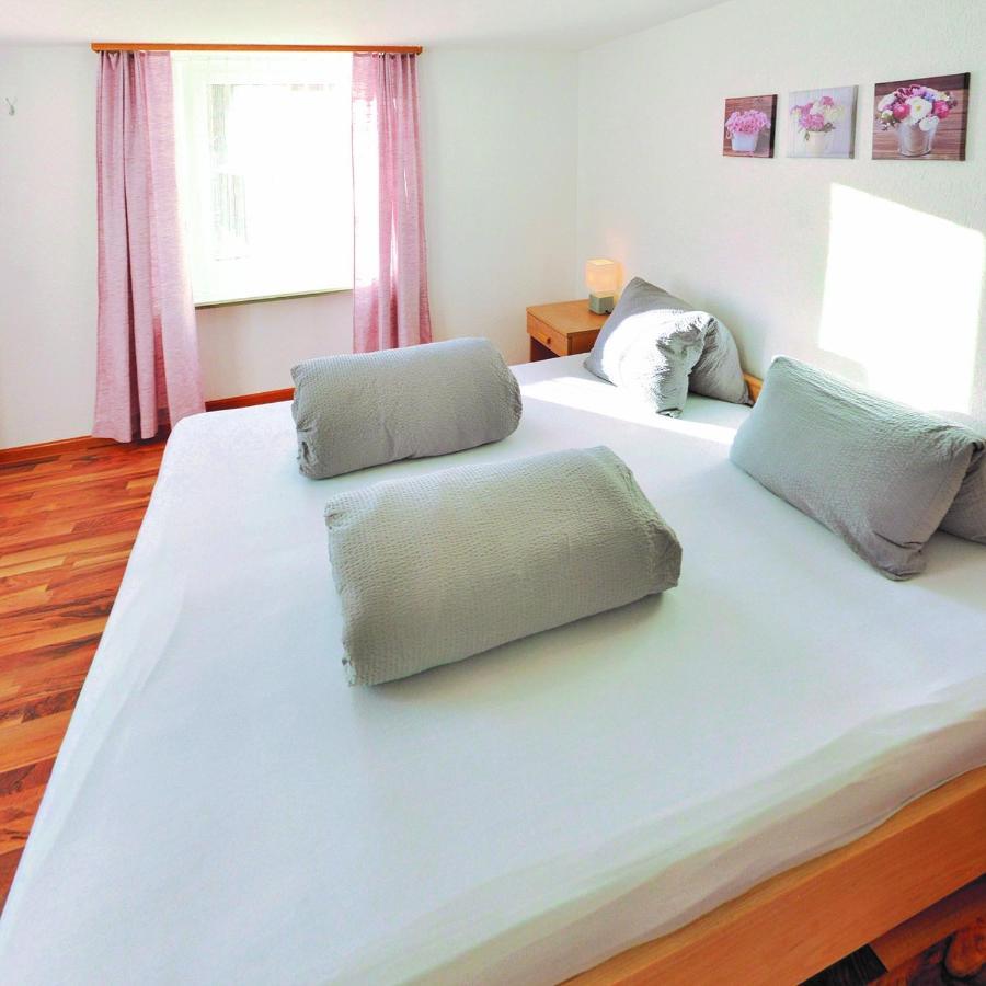 Hotel Greina Rabius Exteriör bild